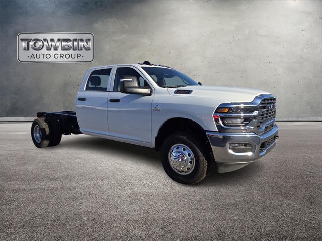 2026 RAM Ram 3500 Chassis Cab RAM 3500 TRADESMAN CREW CAB CHASSIS 4X4 60 CA 2026 RAM Ram 3500 Chassis Cab RAM 3500 TRADESMAN CREW CAB CHASSIS 4X4 60 CA