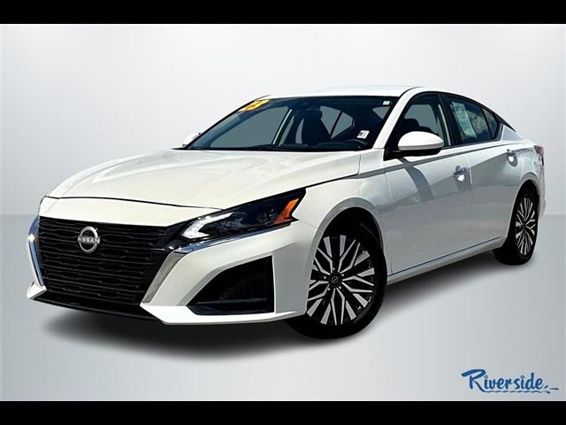 2023 Nissan Altima SV FWD