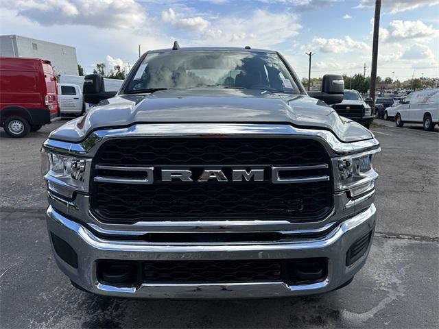 2024 RAM 2500 Tradesman Crew Cab 4x4 8 Box 2024 RAM 2500 Tradesman Crew Cab 4x4 8 Box
