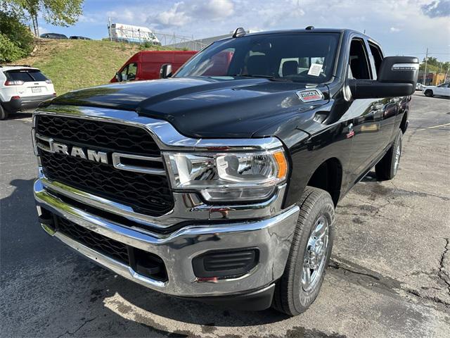 2024 RAM 2500 Tradesman Crew Cab 4x4 64 Box 2024 RAM 2500 Tradesman Crew Cab 4x4 64 Box