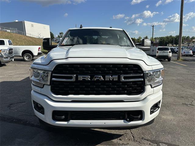 2024 RAM 2500 Big Horn Crew Cab 4x4 64 Box 2024 RAM 2500 Big Horn Crew Cab 4x4 64 Box