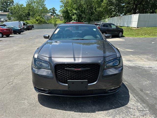 2022 Chrysler 300 S 2022 Chrysler 300 S