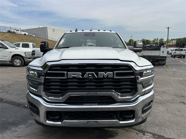 2025 RAM 2500 Tradesman Crew Cab 4x4 8 Box 2025 RAM 2500 Tradesman Crew Cab 4x4 8 Box