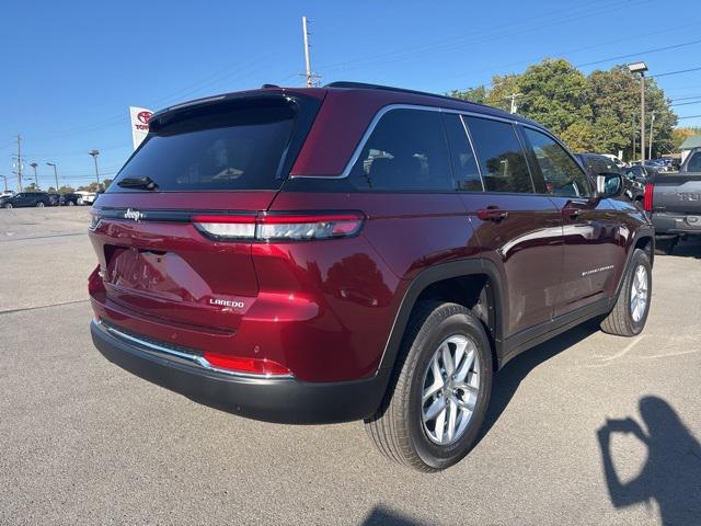 2025 Jeep Grand Cherokee GRAND CHEROKEE LAREDO X 4X4