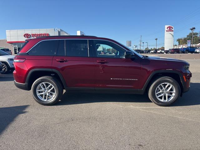 2025 Jeep Grand Cherokee GRAND CHEROKEE LAREDO X 4X4 2025 Jeep Grand Cherokee GRAND CHEROKEE LAREDO X 4X4