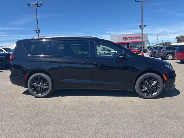 2026 Chrysler Pacifica PACIFICA LIMITED AWD