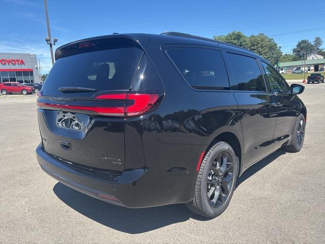 2026 Chrysler Pacifica PACIFICA LIMITED AWD