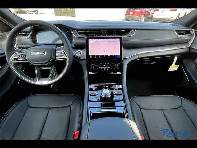 2025 Jeep Grand Cherokee Overland 4x4