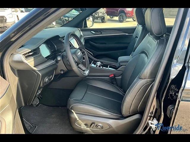 2025 Jeep Grand Cherokee Overland 4x4