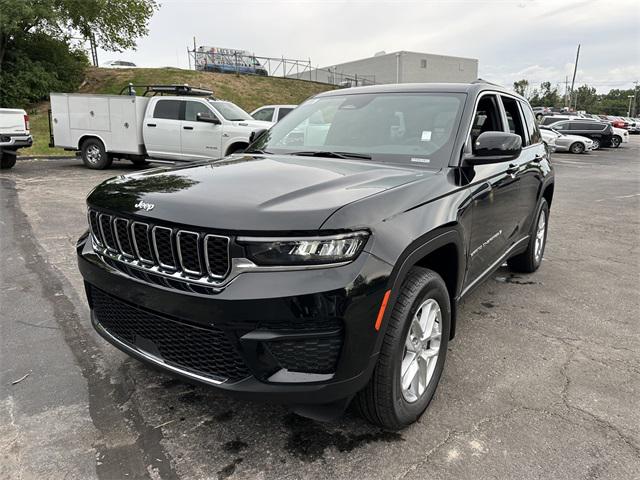 2025 Jeep Grand Cherokee GRAND CHEROKEE LAREDO X 4X4 2025 Jeep Grand Cherokee GRAND CHEROKEE LAREDO X 4X4