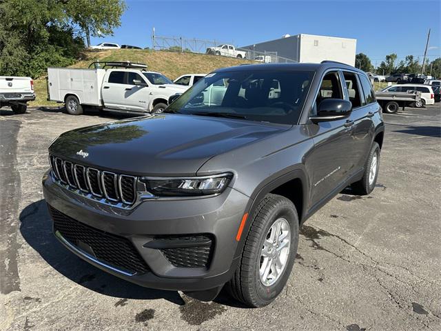 2025 Jeep Grand Cherokee GRAND CHEROKEE LAREDO 4X4 2025 Jeep Grand Cherokee GRAND CHEROKEE LAREDO 4X4