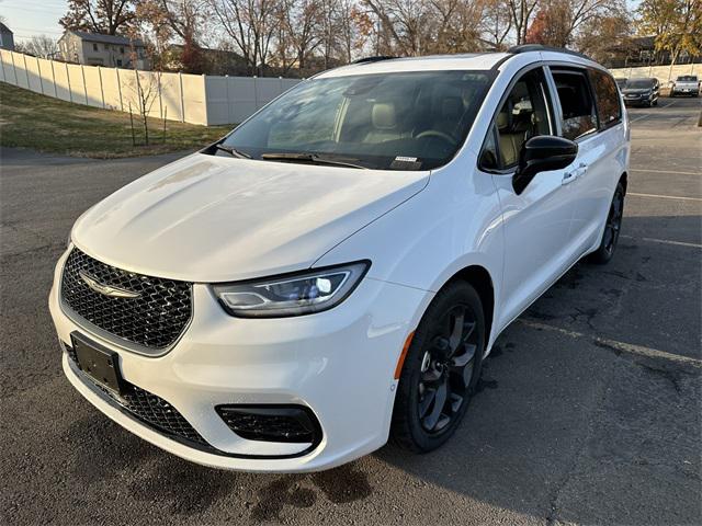 2025 Chrysler Pacifica PACIFICA LIMITED 2025 Chrysler Pacifica PACIFICA LIMITED