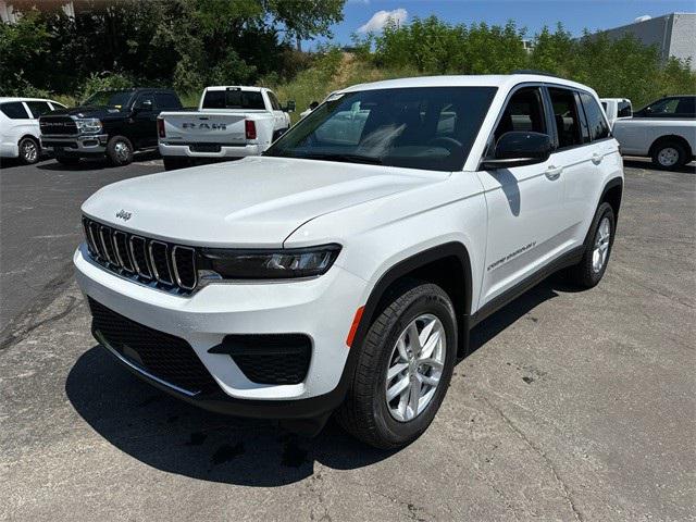 2025 Jeep Grand Cherokee GRAND CHEROKEE LAREDO X 4X4 2025 Jeep Grand Cherokee GRAND CHEROKEE LAREDO X 4X4