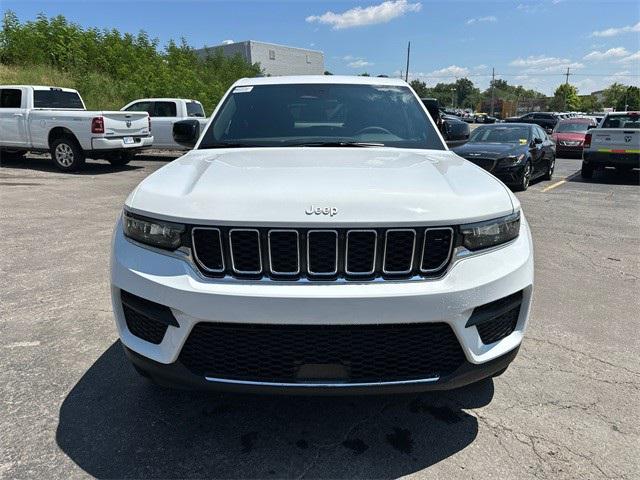 2025 Jeep Grand Cherokee GRAND CHEROKEE LAREDO X 4X4 2025 Jeep Grand Cherokee GRAND CHEROKEE LAREDO X 4X4
