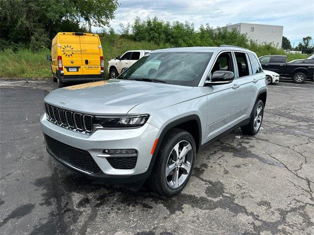 2025 Jeep Grand Cherokee GRAND CHEROKEE LIMITED 4X4 2025 Jeep Grand Cherokee GRAND CHEROKEE LIMITED 4X4