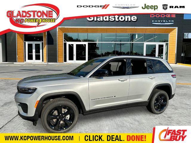 2025 Jeep Grand Cherokee GRAND CHEROKEE ALTITUDE 4X4