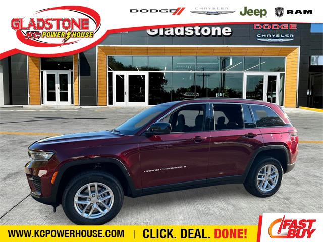 2025 Jeep Grand Cherokee GRAND CHEROKEE LAREDO X 4X4