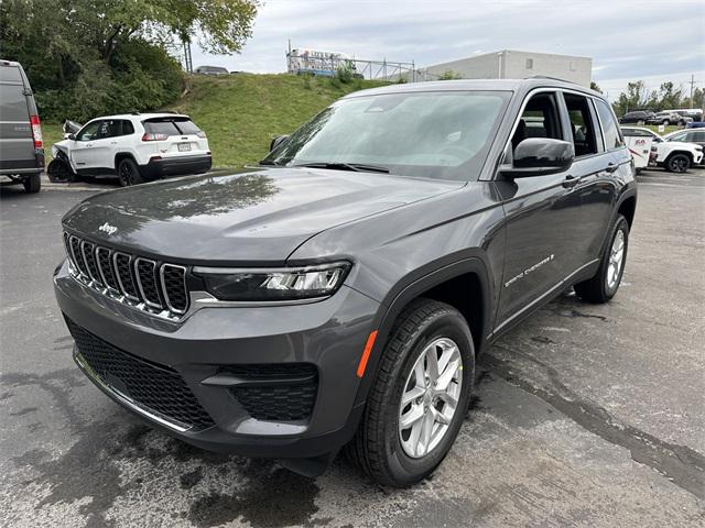 2025 Jeep Grand Cherokee GRAND CHEROKEE LAREDO X 4X4 2025 Jeep Grand Cherokee GRAND CHEROKEE LAREDO X 4X4