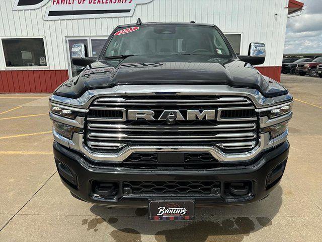 2025 RAM Ram 3500 RAM 3500 LARAMIE CREW CAB 4X4 64 BOX 2025 RAM Ram 3500 RAM 3500 LARAMIE CREW CAB 4X4 64 BOX