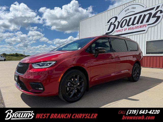 2026 Chrysler Pacifica PACIFICA LIMITED AWD