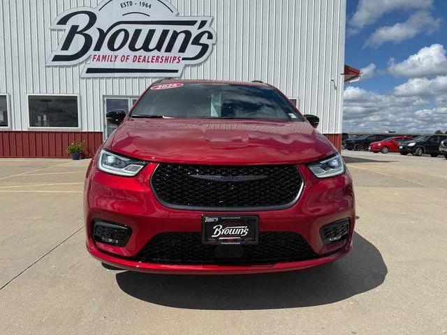 2026 Chrysler Pacifica PACIFICA LIMITED AWD