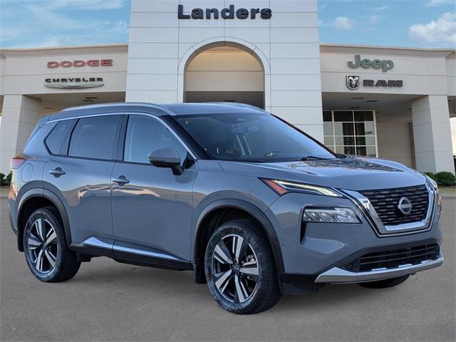 2023 Nissan Rogue Platinum FWD