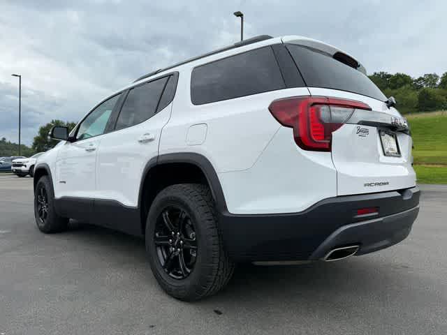 2023 GMC Acadia AWD AT4