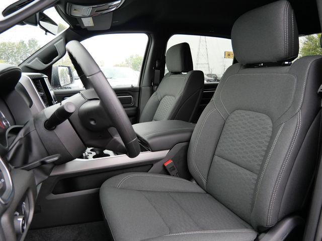 2025 RAM Ram 1500 RAM 1500 BIG HORN CREW CAB 4X4 57 BOX 2025 RAM Ram 1500 RAM 1500 BIG HORN CREW CAB 4X4 57 BOX