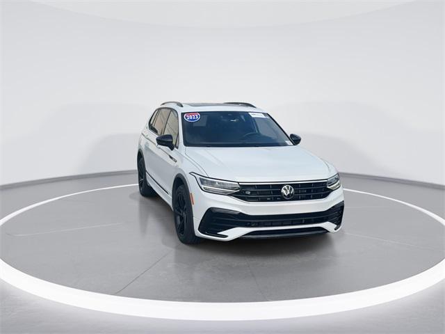 2023 Volkswagen Tiguan 2.0T SE R-Line Black 2023 Volkswagen Tiguan 2.0T SE R-Line Black
