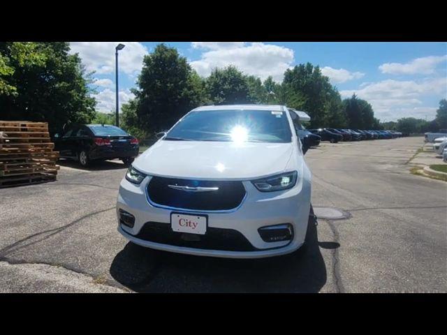 2025 Chrysler Pacifica PACIFICA SELECT