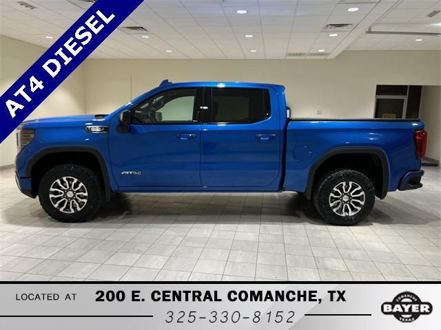 2023 GMC Sierra 1500 4WD Crew Cab Short Box AT4