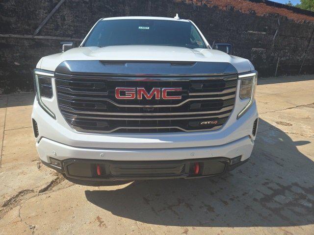 2024 GMC Sierra 1500 4WD Crew Cab Short Box AT4