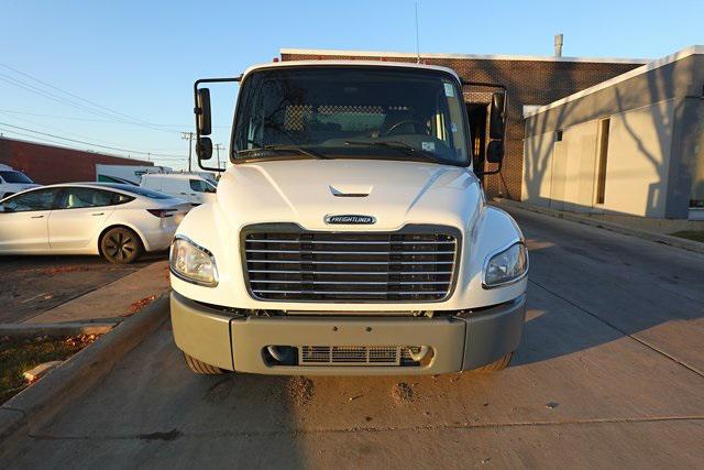 2014 Freightliner M2 2014 Freightliner M2