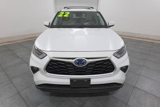 2022 Toyota Highlander Hybrid XLE