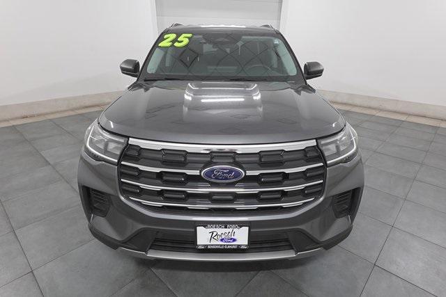 2025 Ford Explorer Active 2025 Ford Explorer Active