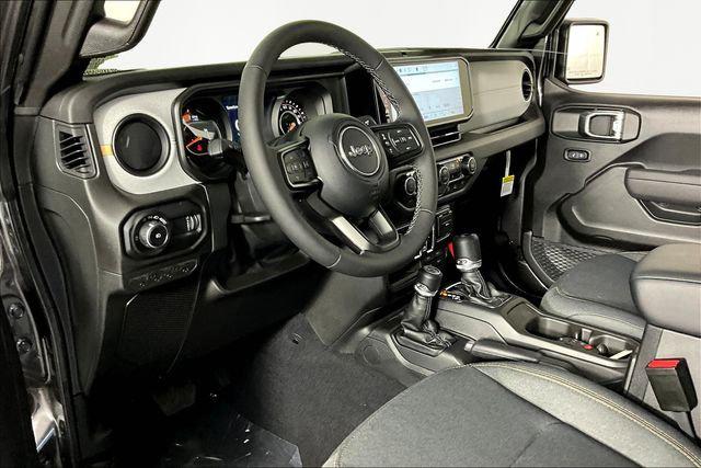 2025 Jeep Wrangler 4-Door Summit 4x4