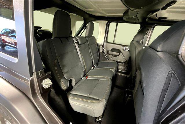 2025 Jeep Wrangler 4-Door Summit 4x4