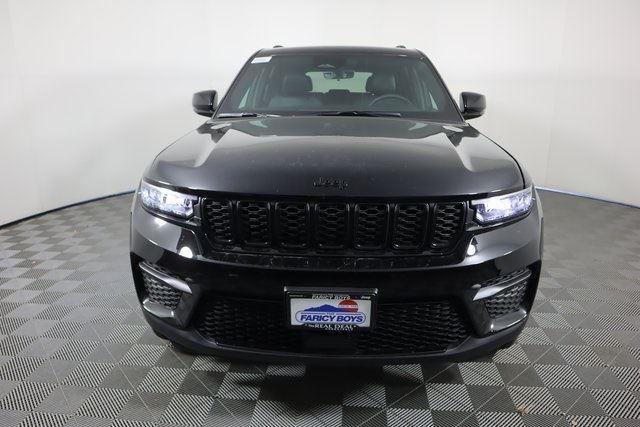 2025 Jeep Grand Cherokee GRAND CHEROKEE ALTITUDE 4X4 2025 Jeep Grand Cherokee GRAND CHEROKEE ALTITUDE 4X4