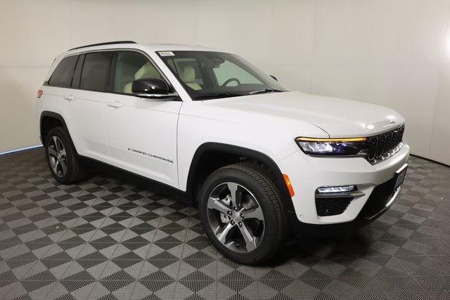 2025 Jeep Grand Cherokee GRAND CHEROKEE LIMITED 4X4 2025 Jeep Grand Cherokee GRAND CHEROKEE LIMITED 4X4