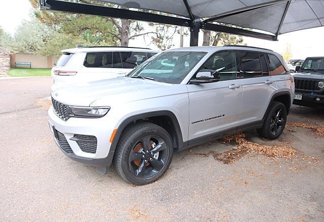 2025 Jeep Grand Cherokee GRAND CHEROKEE ALTITUDE 4X4 2025 Jeep Grand Cherokee GRAND CHEROKEE ALTITUDE 4X4