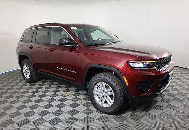 2025 Jeep Grand Cherokee GRAND CHEROKEE LAREDO 4X4 2025 Jeep Grand Cherokee GRAND CHEROKEE LAREDO 4X4