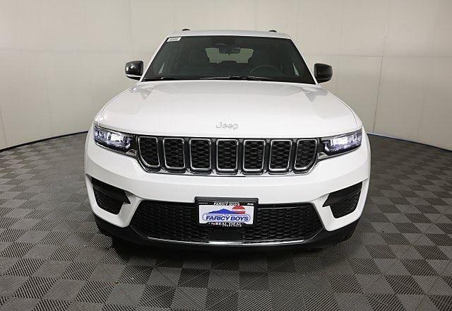 2025 Jeep Grand Cherokee GRAND CHEROKEE LAREDO 4X4 2025 Jeep Grand Cherokee GRAND CHEROKEE LAREDO 4X4