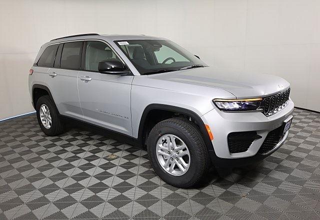 2025 Jeep Grand Cherokee GRAND CHEROKEE LAREDO 4X4 2025 Jeep Grand Cherokee GRAND CHEROKEE LAREDO 4X4