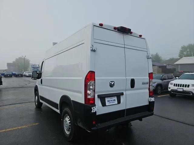 2025 Ram ProMaster Cargo Van Tradesman High Roof 136 WB w/Pass Seat