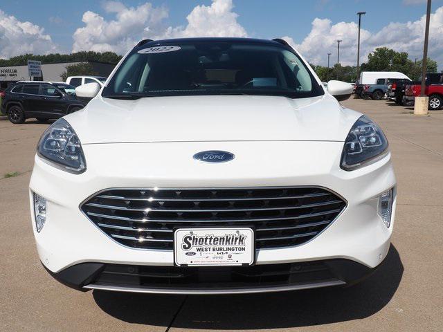 2022 Ford Escape Titanium Hybrid 2022 Ford Escape Titanium Hybrid