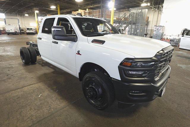 2026 RAM Ram 3500 Chassis Cab RAM 3500 TRADESMAN CREW CAB CHASSIS 4X4 60 CA