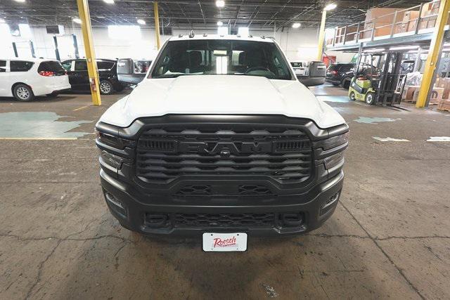 2026 RAM Ram 3500 Chassis Cab RAM 3500 TRADESMAN CREW CAB CHASSIS 4X4 60 CA