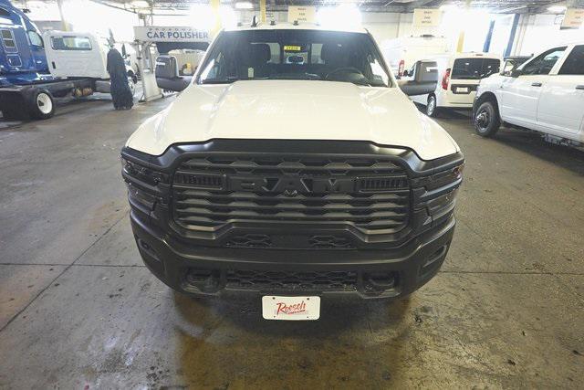 2026 RAM Ram 3500 Chassis Cab RAM 3500 TRADESMAN CREW CAB CHASSIS 4X4 60 CA