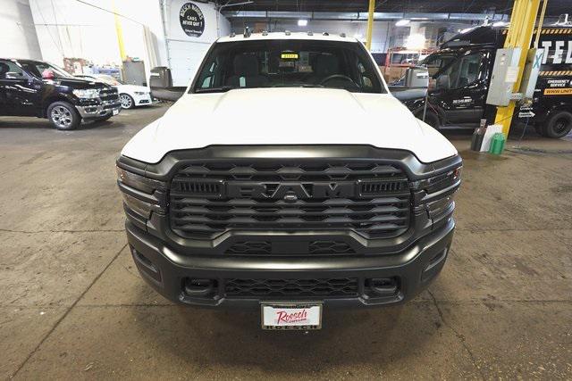 2026 RAM Ram 3500 Chassis Cab RAM 3500 TRADESMAN CREW CAB CHASSIS 4X4 60 CA