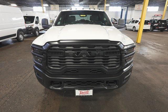 2025 RAM Ram 3500 RAM 3500 TRADESMAN CREW CAB 4X4 8 BOX